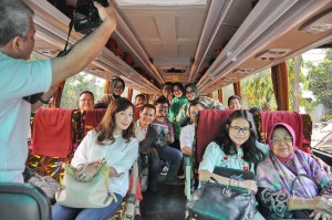 Bus ke Yogya
